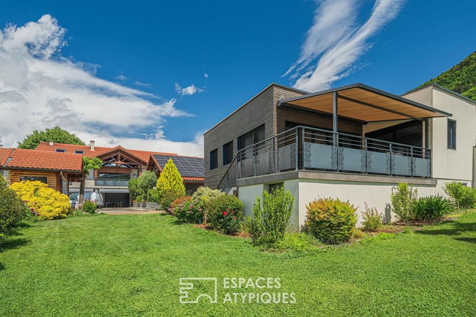 Grange rénovée avec verger et activité de maison d'hôtes