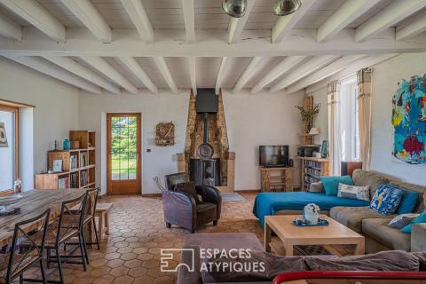 Renovated old farmhouse with its orchard in the heart of the Bièvre