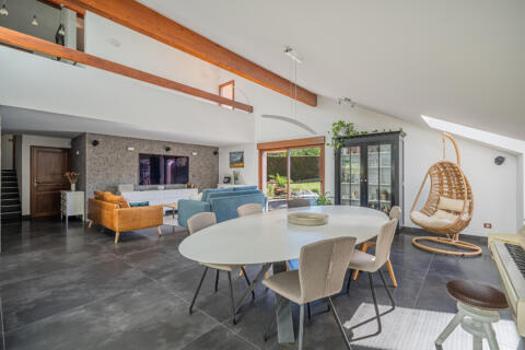 Maison d&rsquo;architecte aux volumes hors normes
