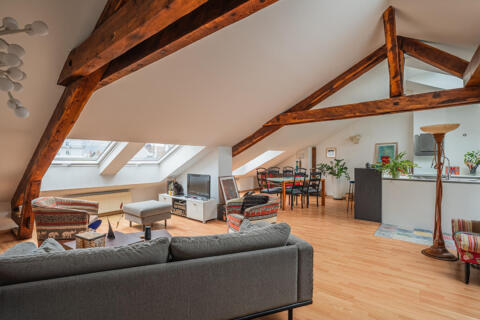 Appartement duplex avec terrasse tropézienne et vue Bastille et Vercors