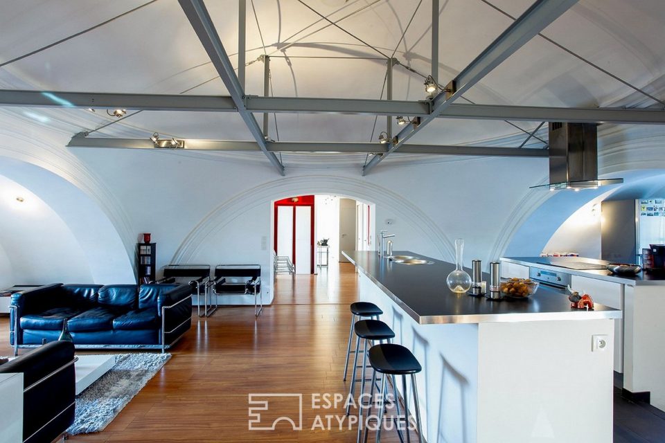 38500 COUBLEVIE - Appartement duplex dans un ancien couvent - Réf. 509EAG