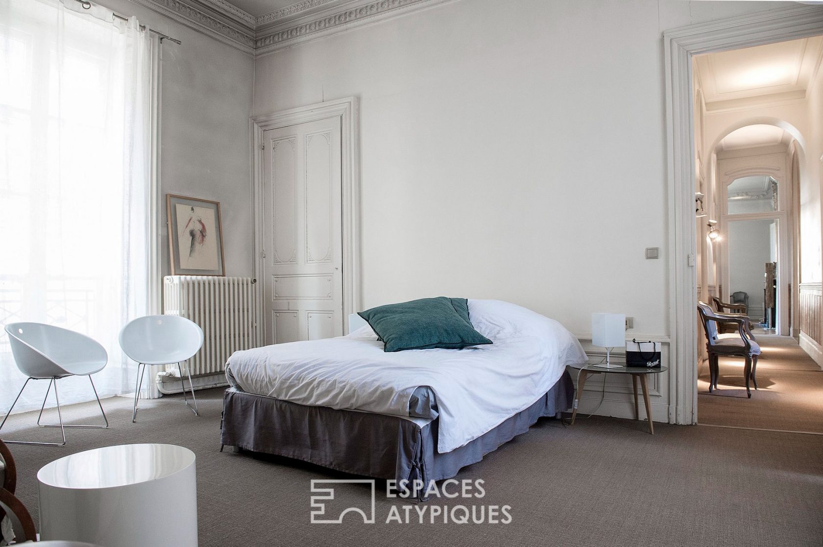 Beautiful Haussmannian apartment with Bastille view