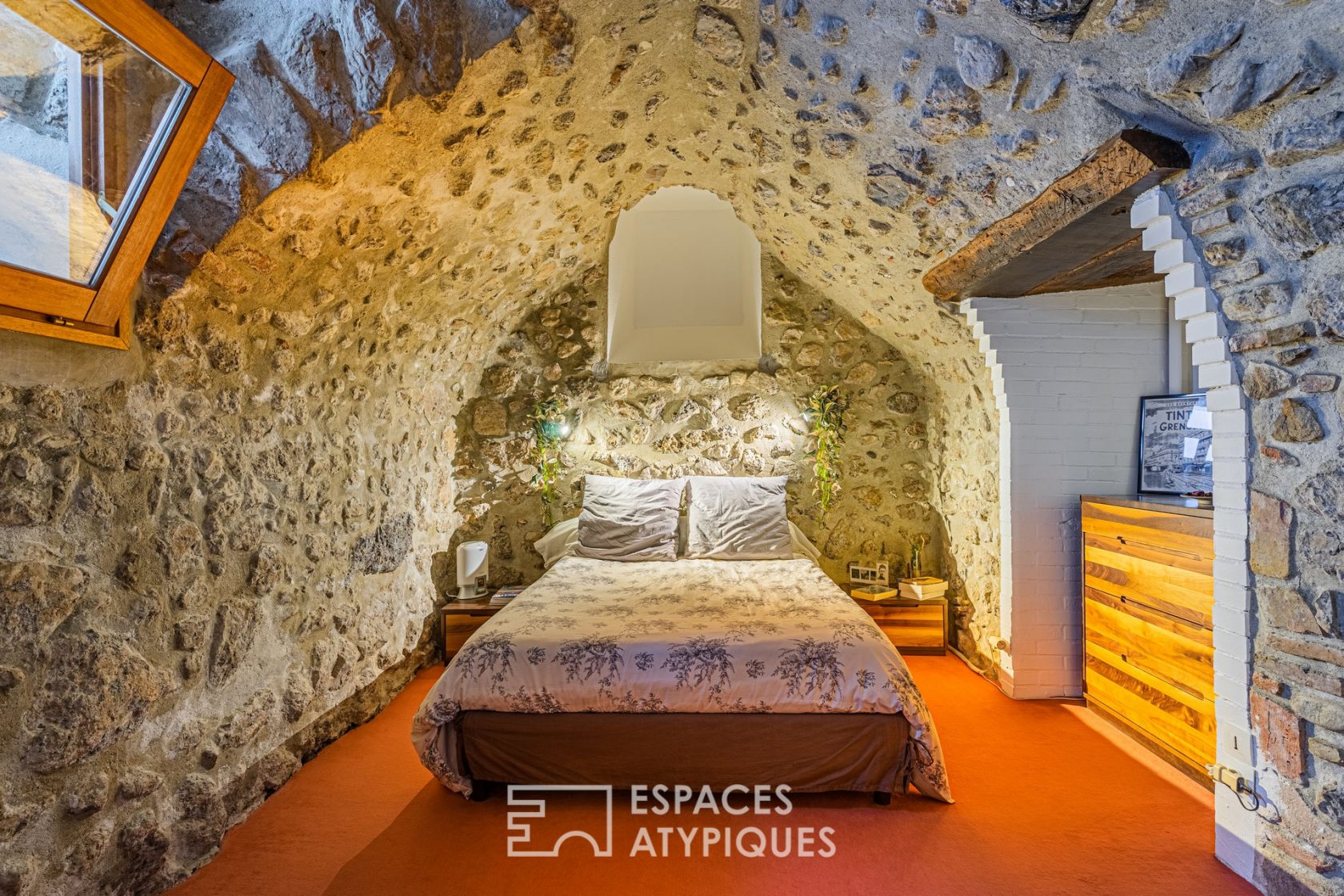 Appartement en rez-de-jardin au château