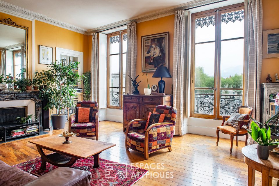 38000 GRENOBLE - Appartement au charme de l'ancien sur les Quais de Grenoble - Réf. 591EAG