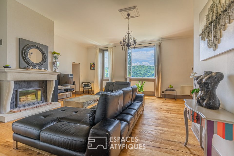 38500 SAINT NICOLAS DE MACHERIN - Appartement au château - Réf. 614EAG