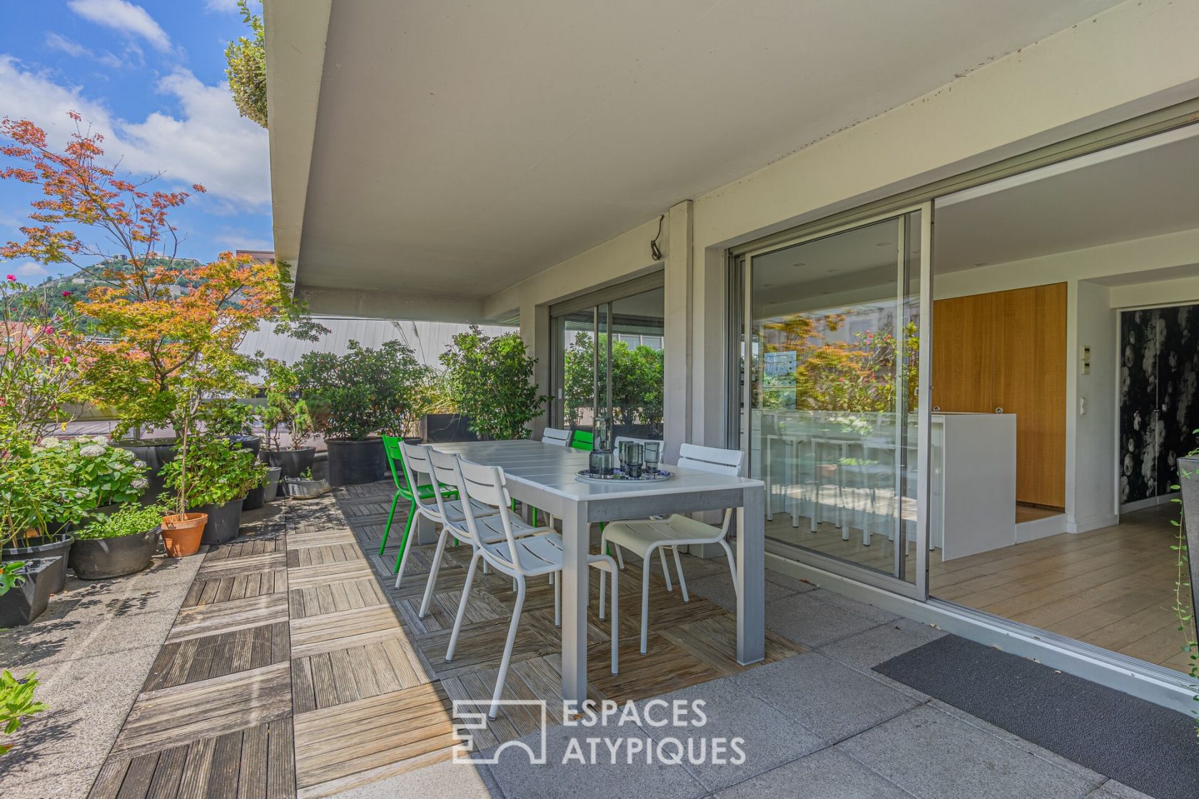 Appartement d’architecte avec vue et terrasse d’exception