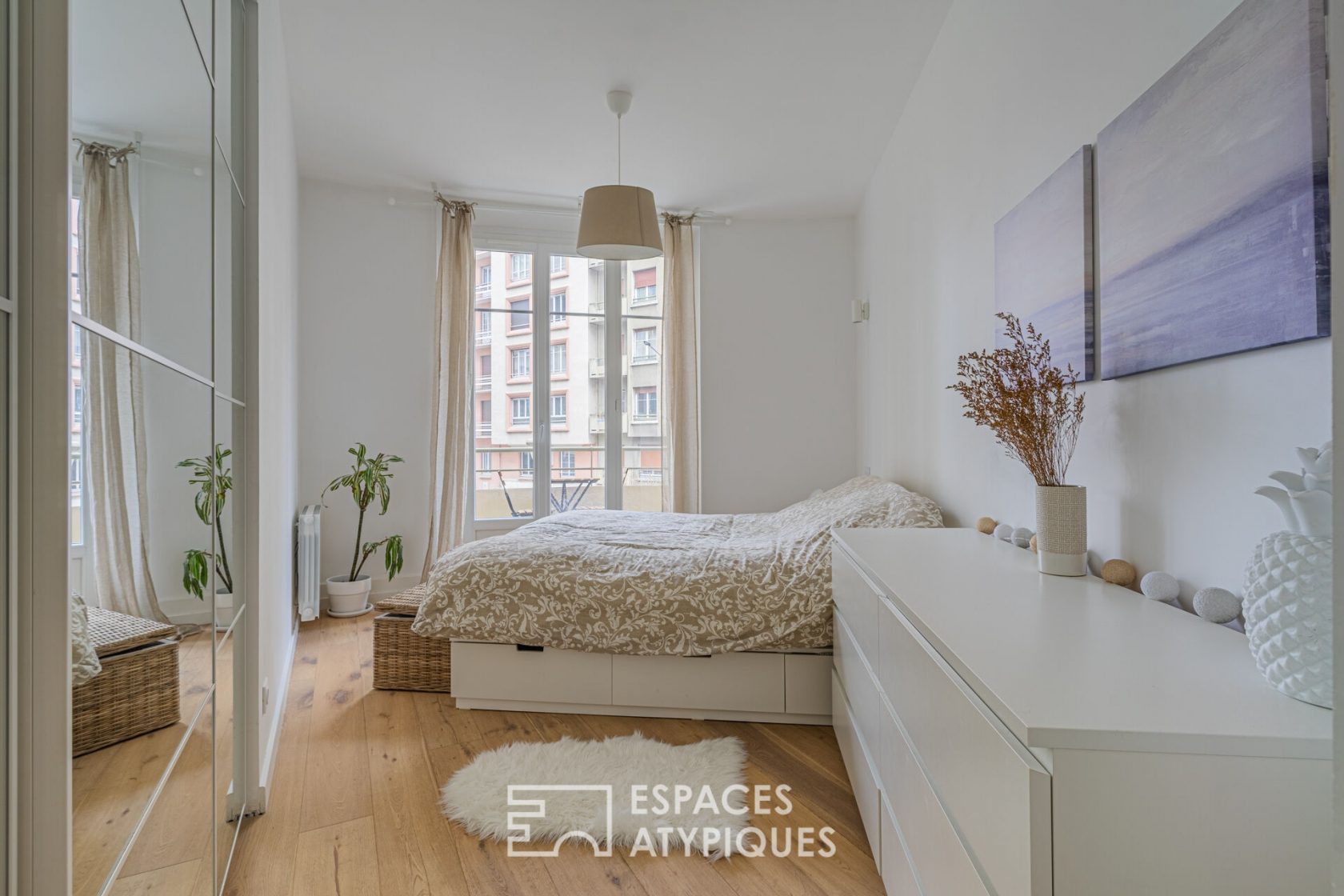 Completely renovated apartment in the heart of Championnet