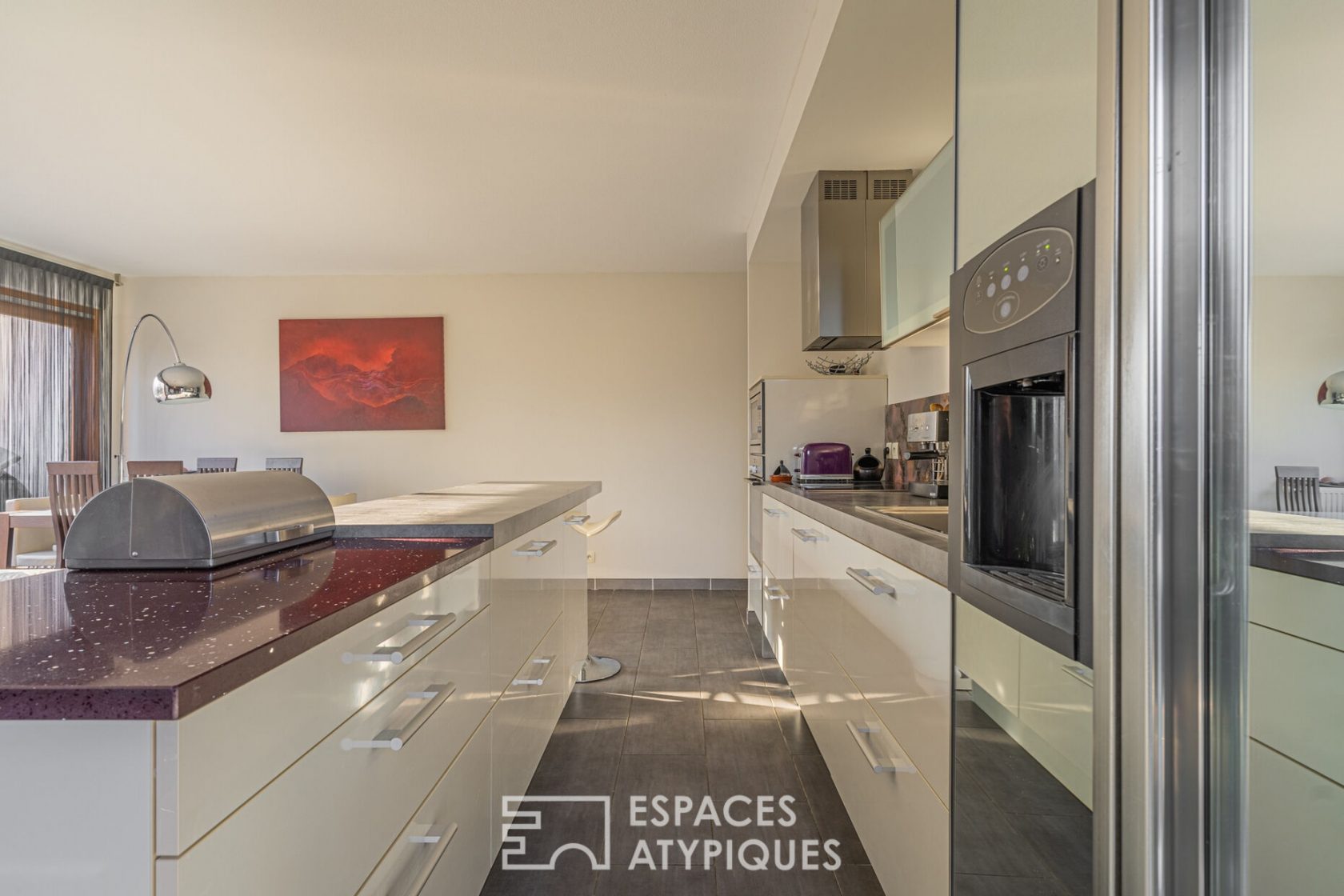 Appartement contemporain dans son écrin de verdure