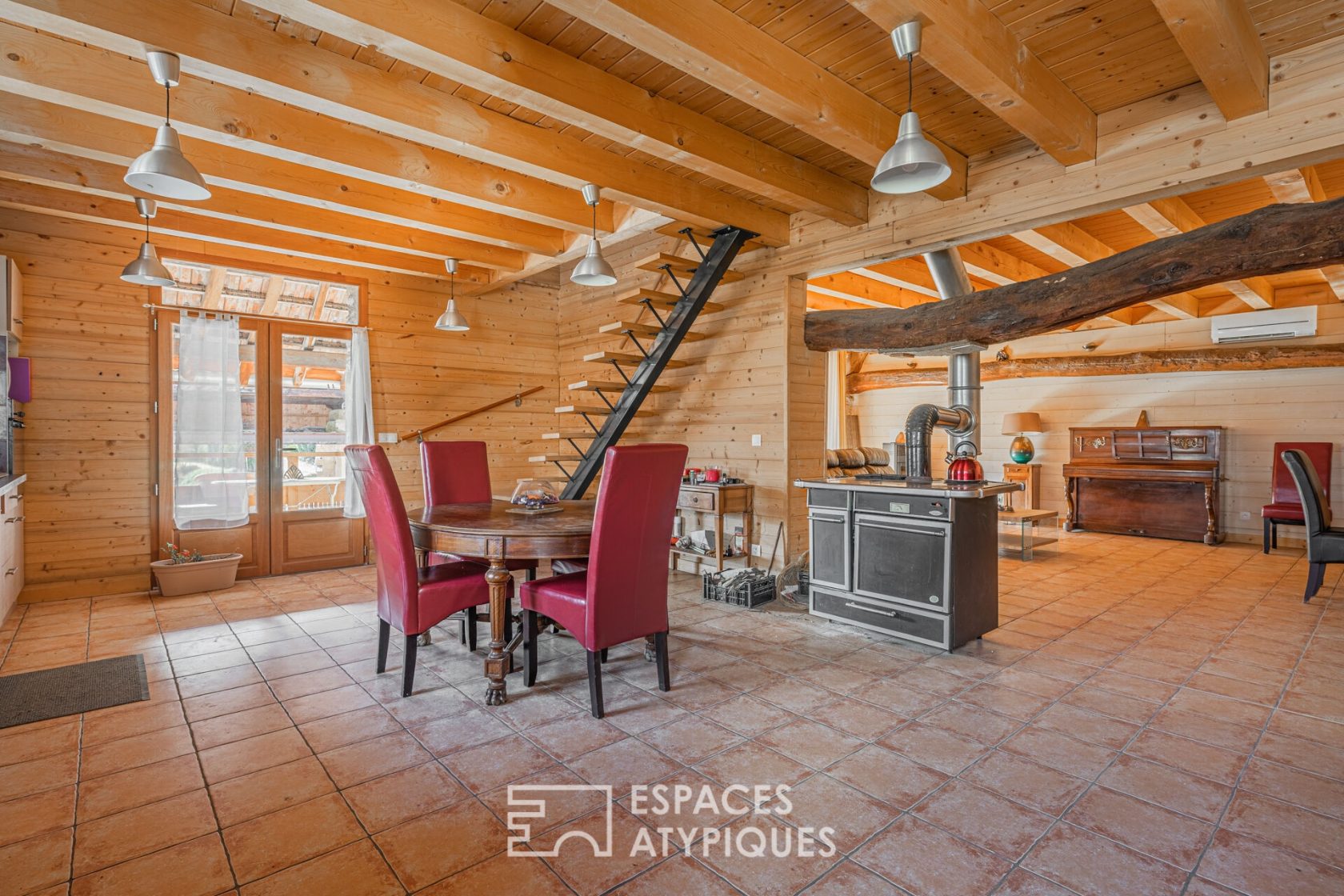 Old renovated farmhouse in Belledonne
