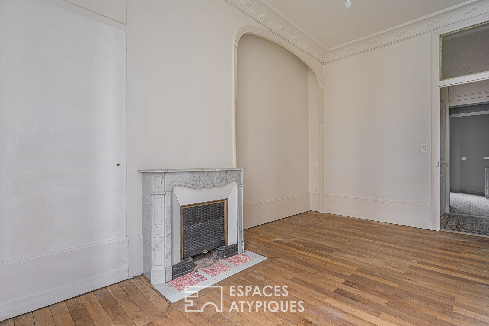 Haussmannian apartment to revisit