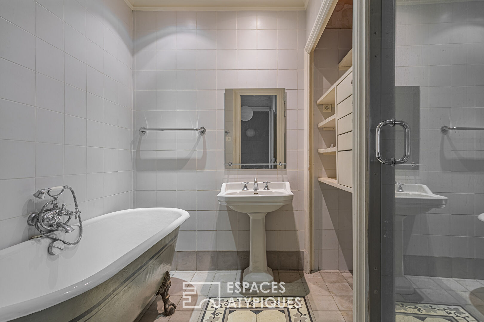 Haussmannian apartment to revisit