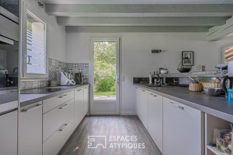 Ancien corps de ferme restauré avec jardin et piscine