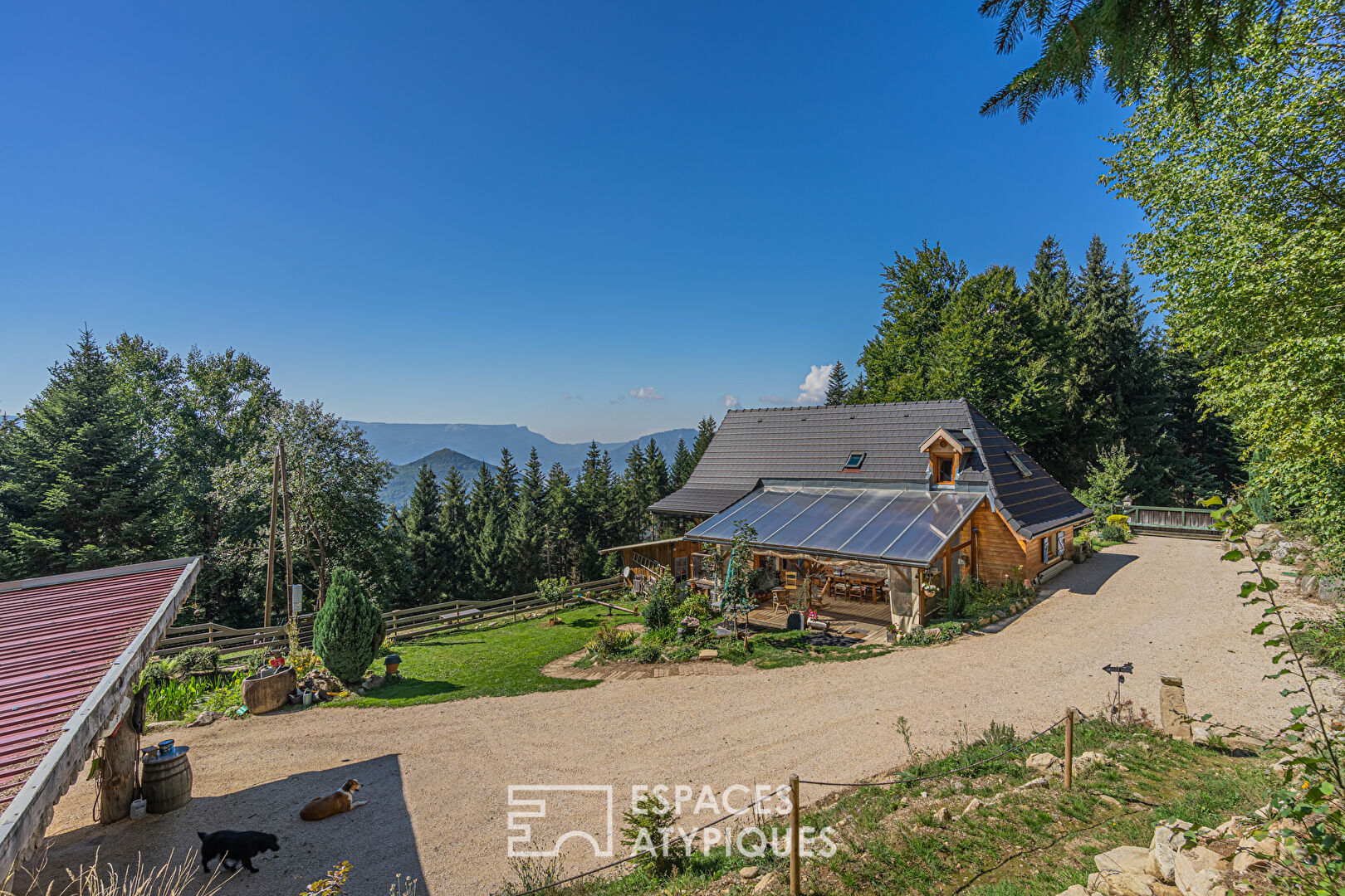 Maison de caractère dans son cadre naturel