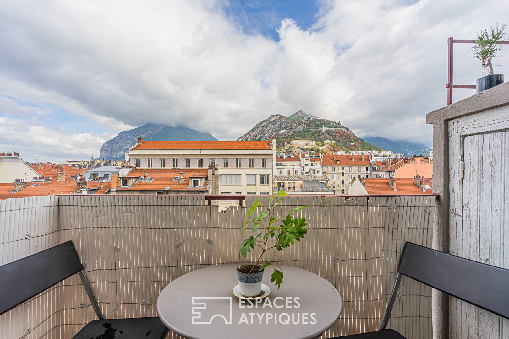 Appartement de caractère en dernier étage