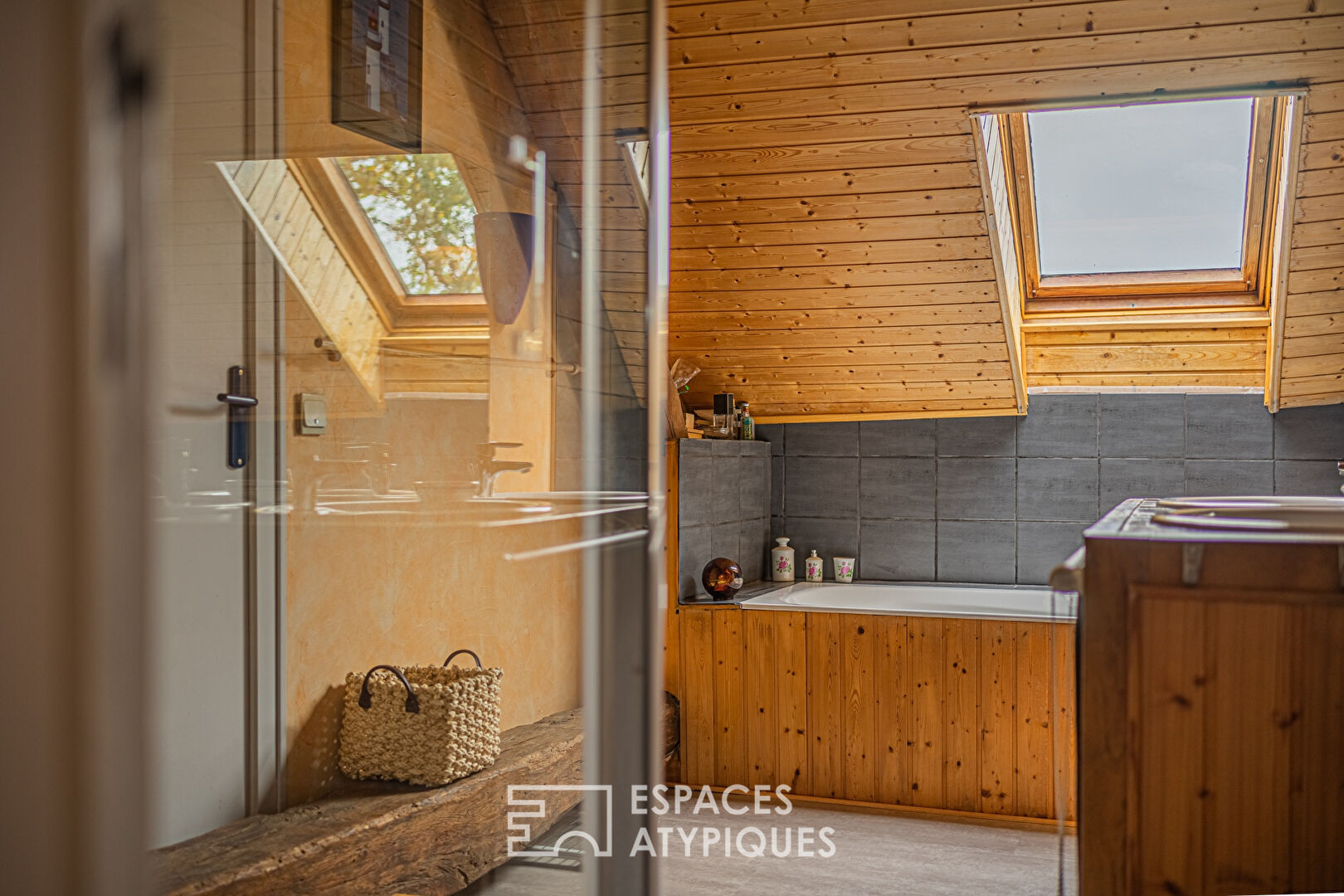 Ferme avec vue réinterprétée par un architecte