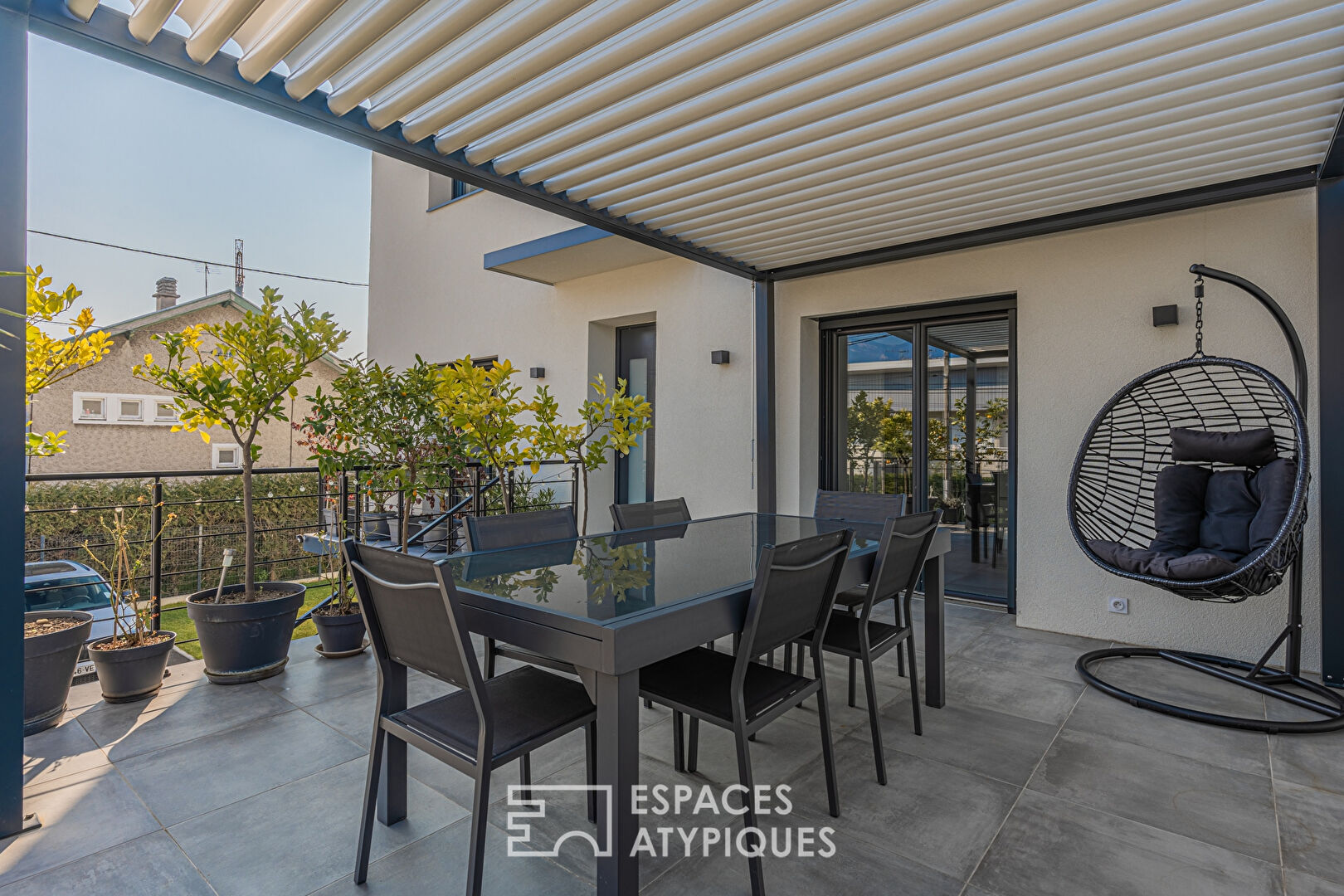Villa à la rénovation contemporaine