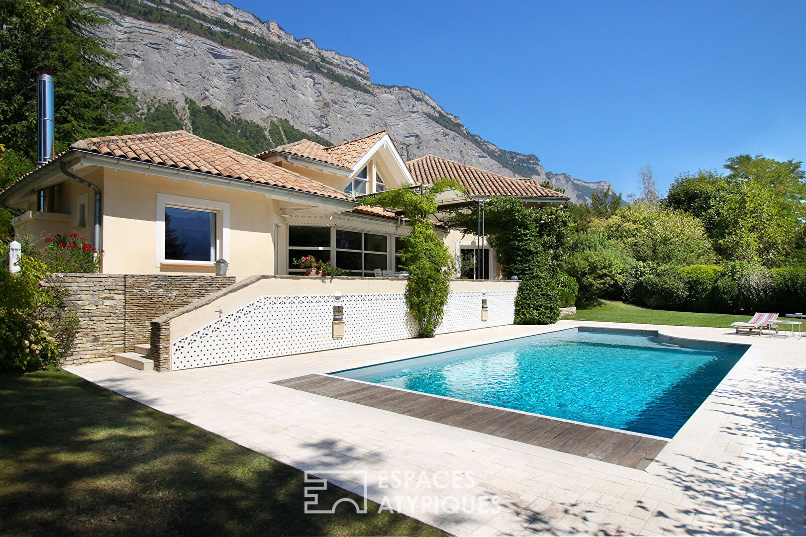 Villa à l’esprit provençal sur les hauteurs de Meylan