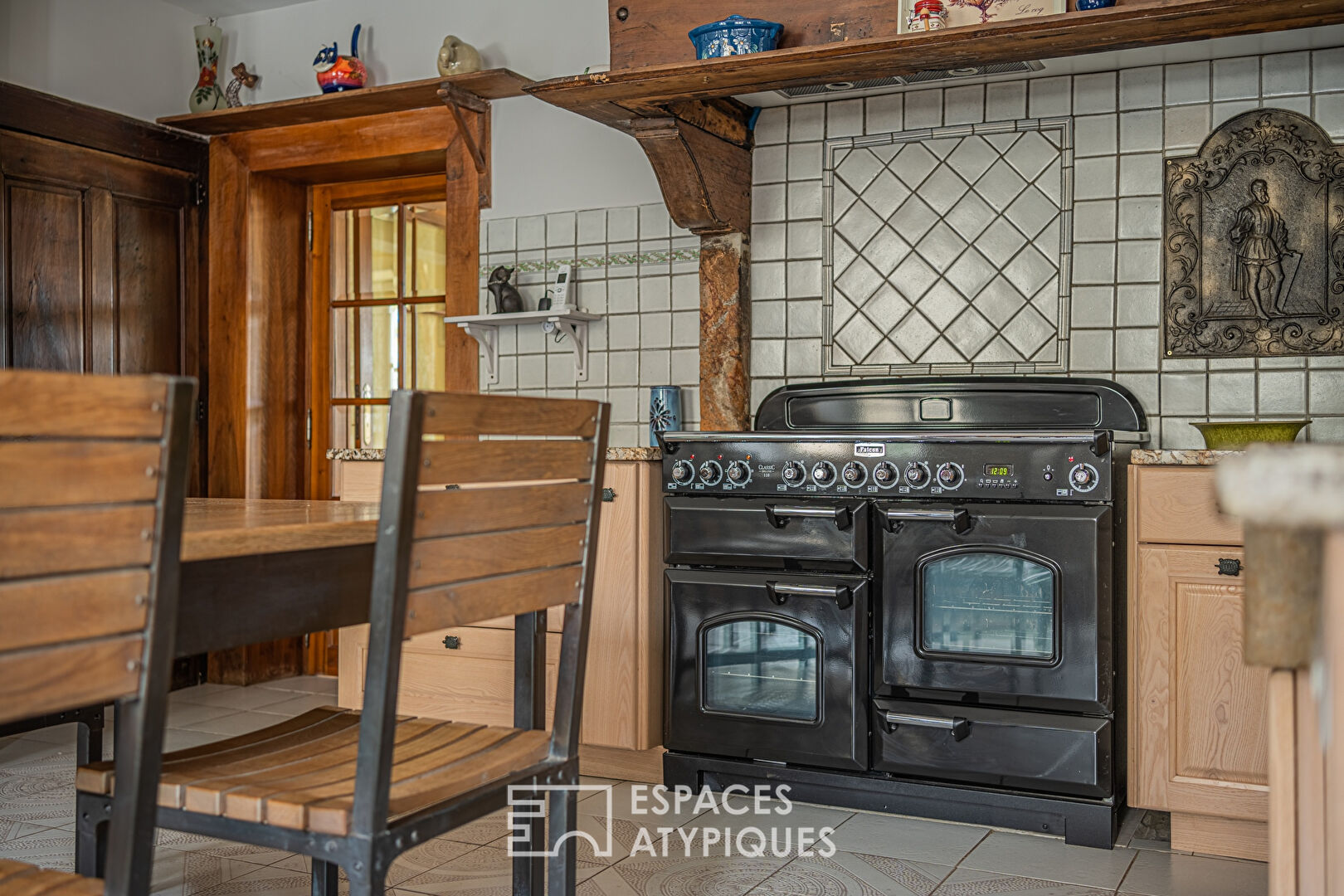 Maison de caractère et son bel environnement verdoyant