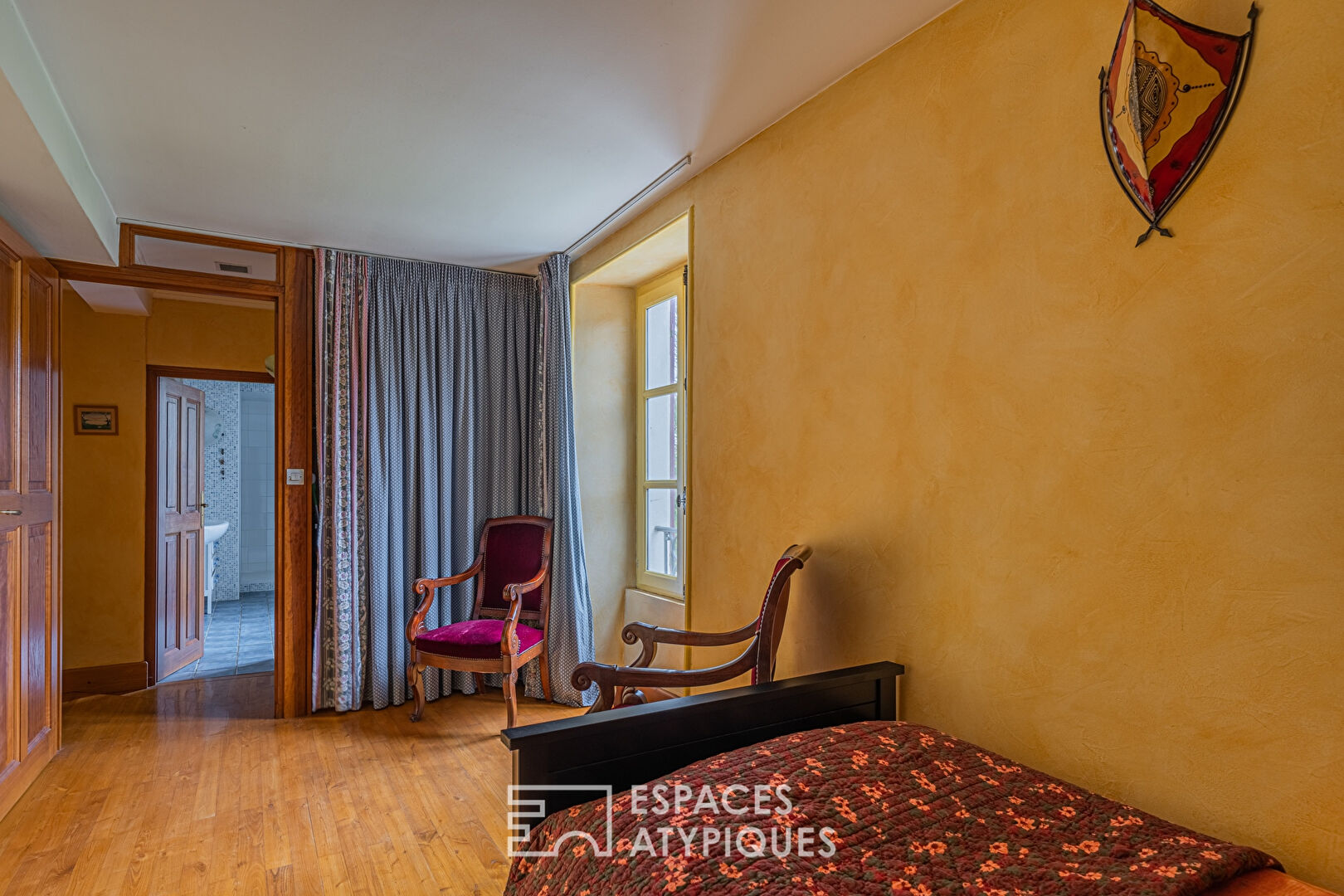 Maison de caractère et son bel environnement verdoyant