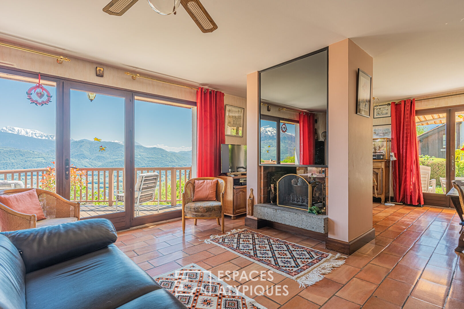 Villa à la vue panoramique à revisiter