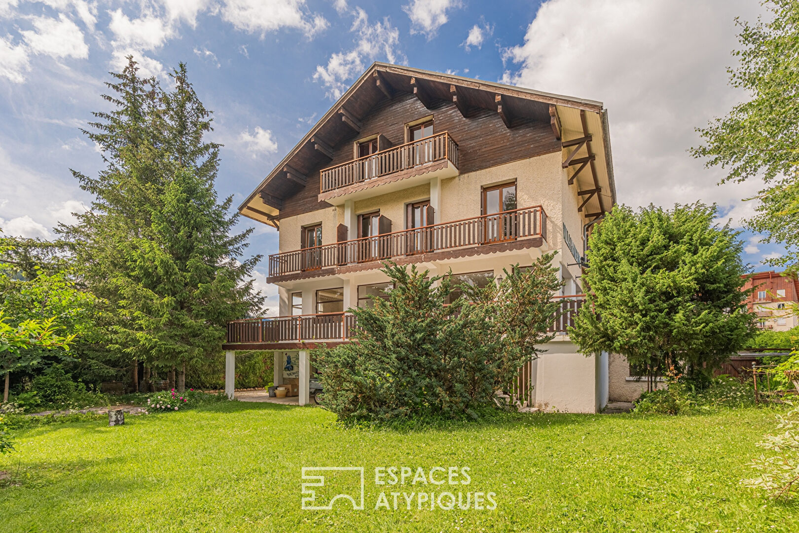 Etablissement familial à réinterpréter