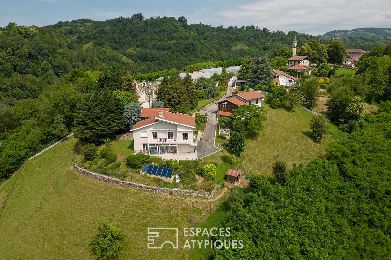 Maison années 70 et sa vue d’exception