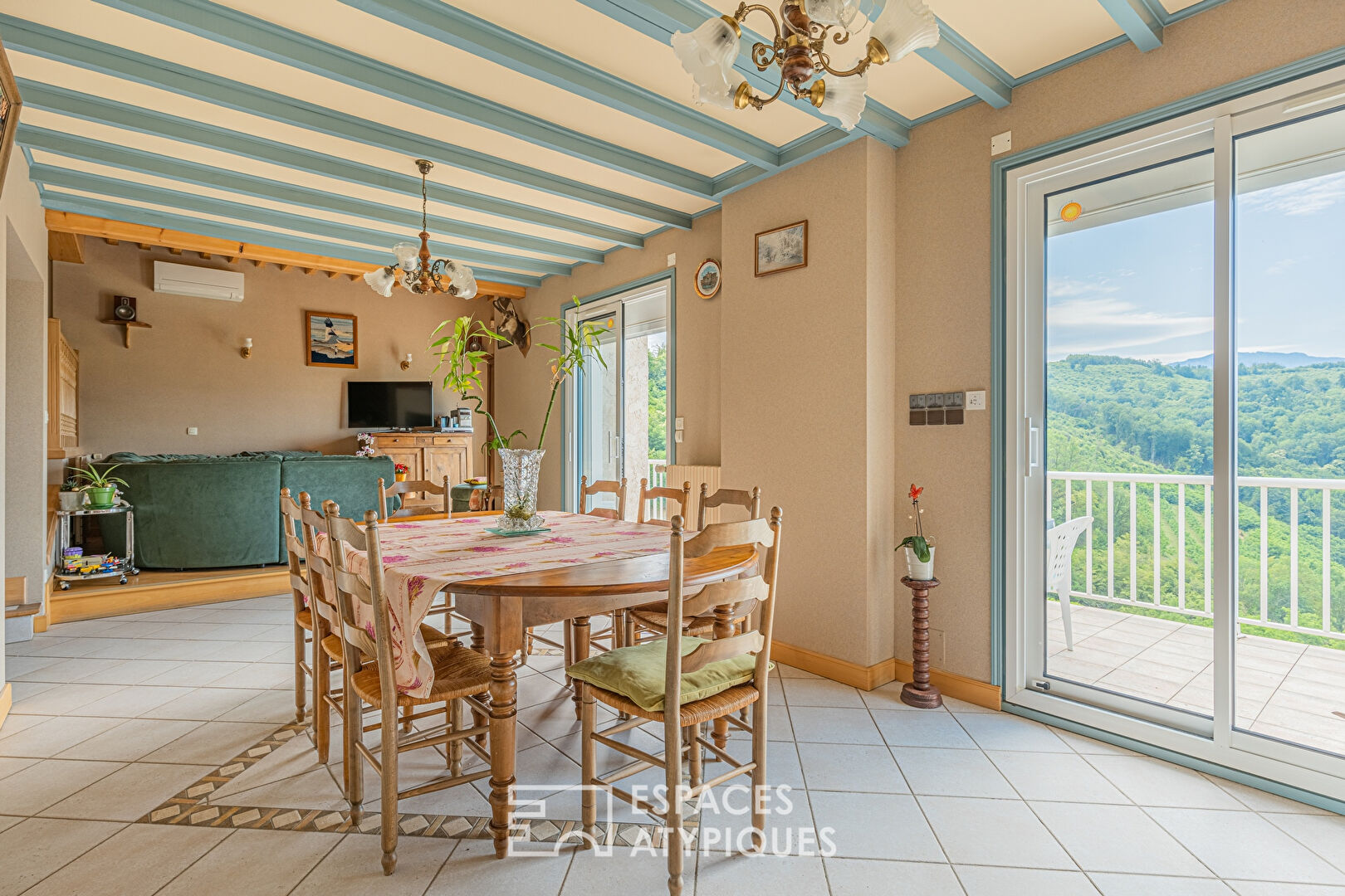 70s house and its exceptional view