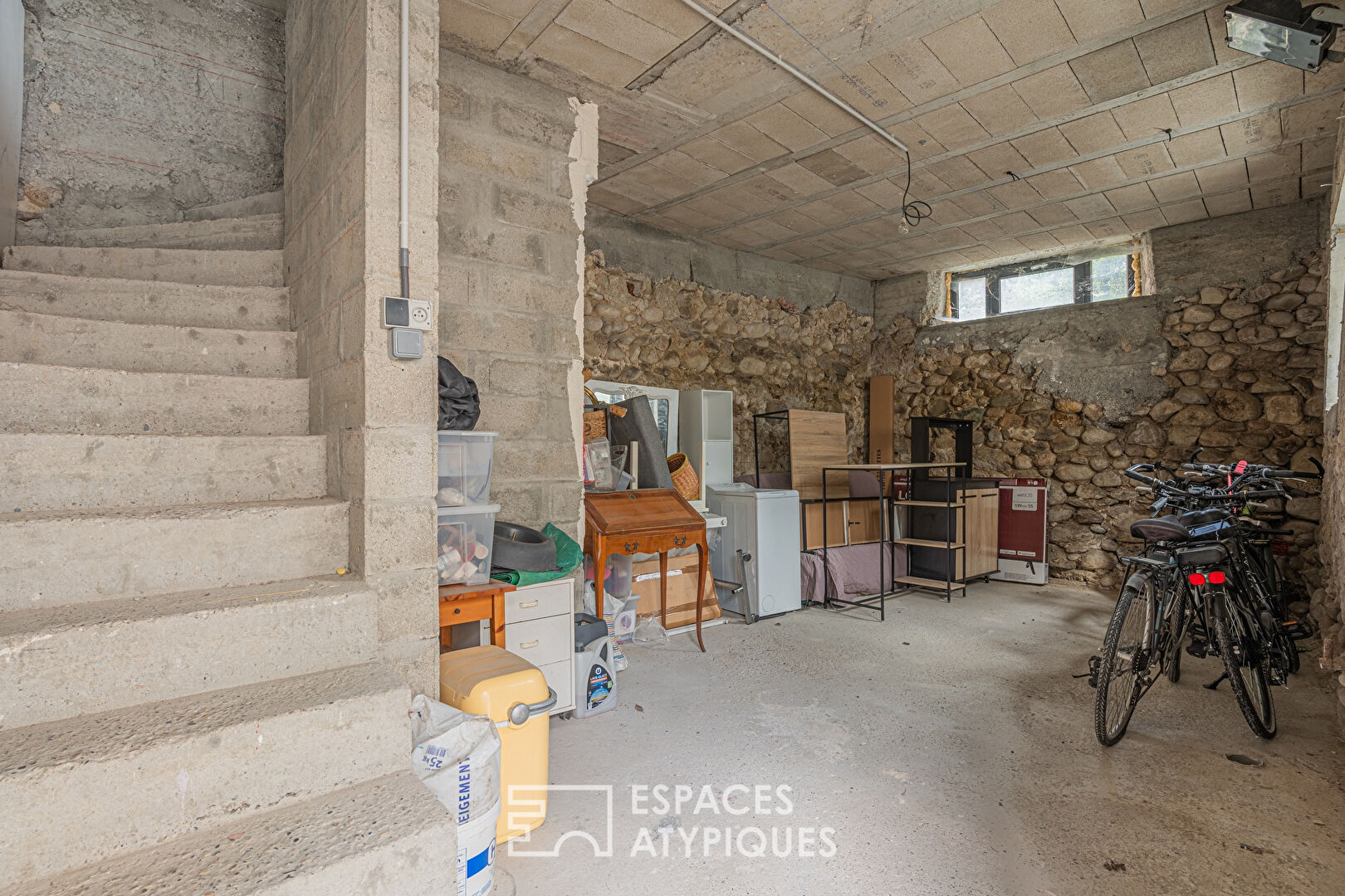 Charming house, garden and annex to convert