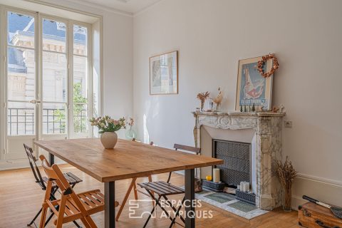 Bel appartement haussmannien proche de Victor Hugo