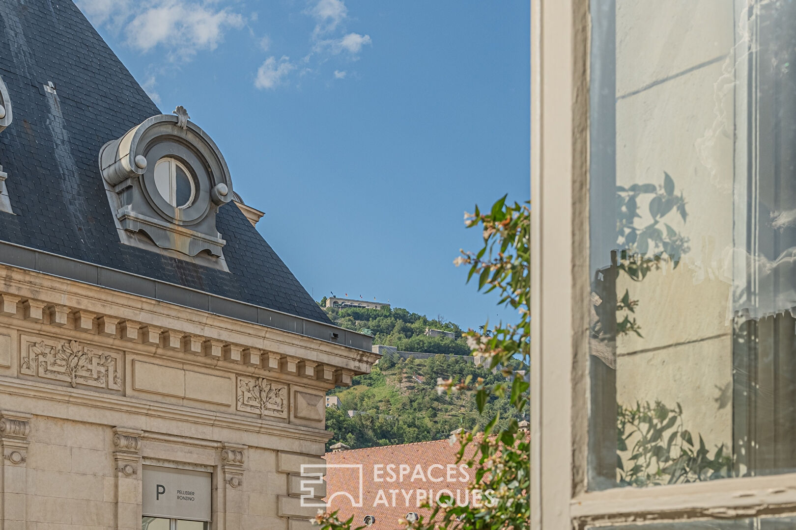 Bel appartement haussmannien proche de Victor Hugo