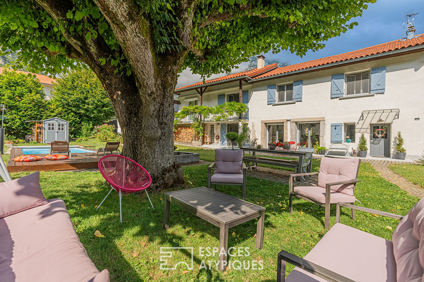 Propriété de charme avec annexe et piscine