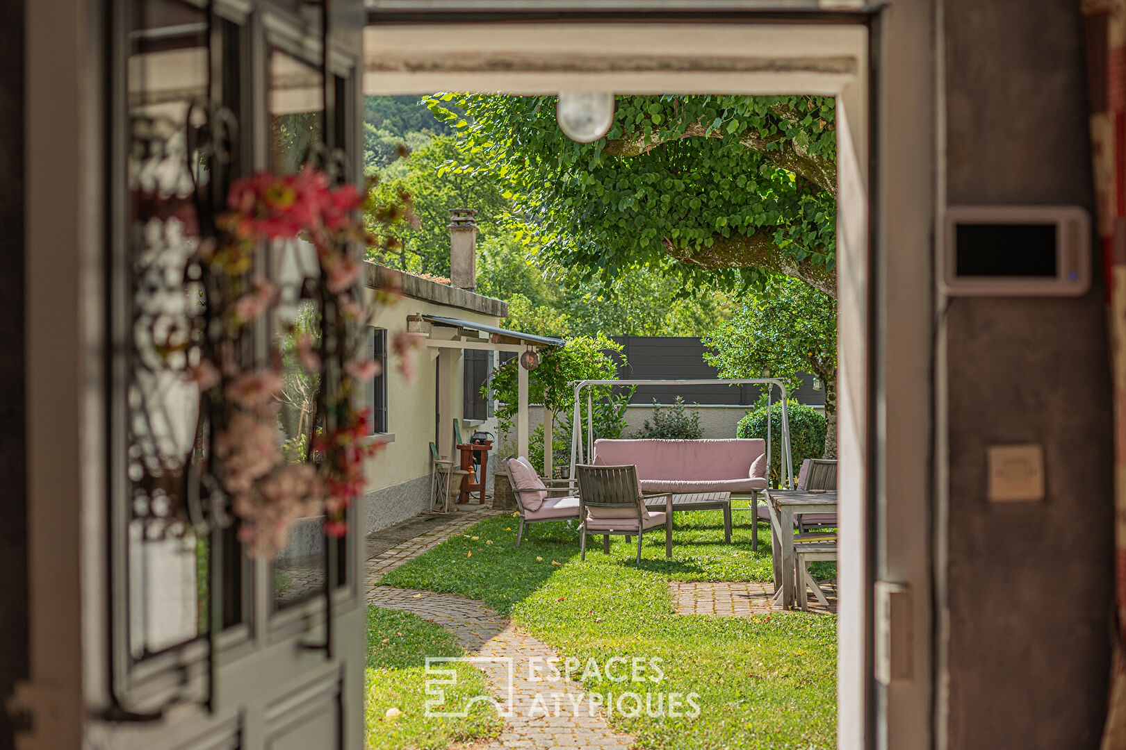 Propriété de charme avec annexe et piscine