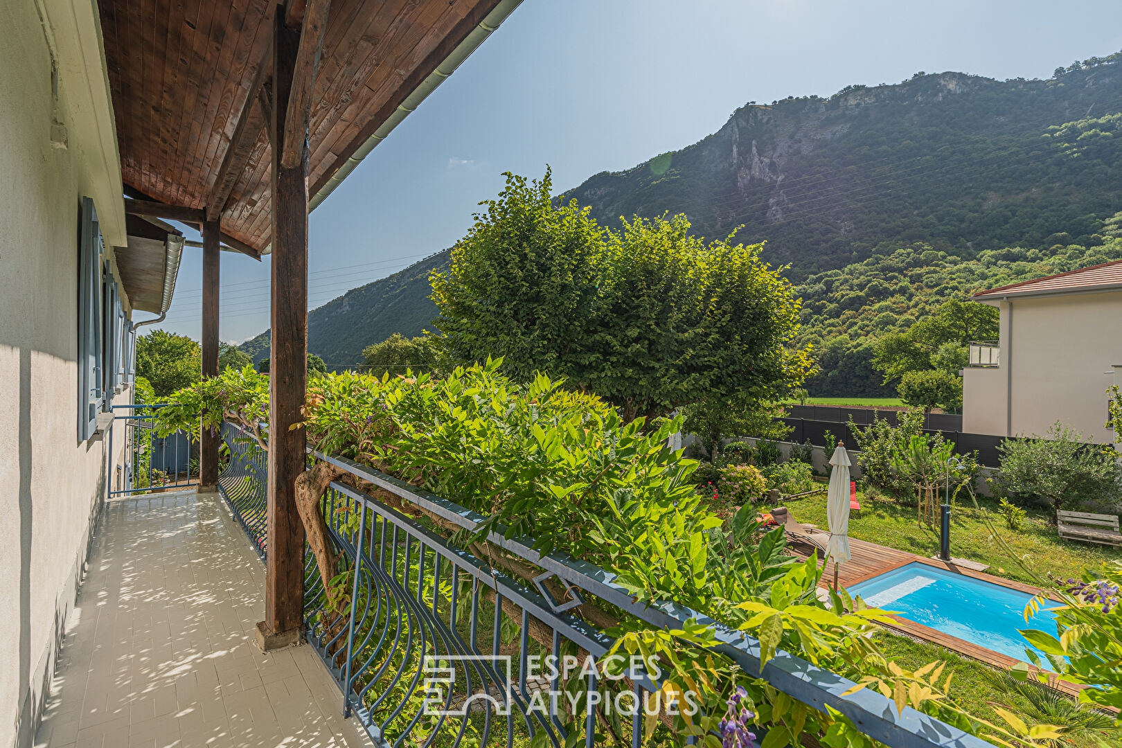 Propriété de charme avec annexe et piscine