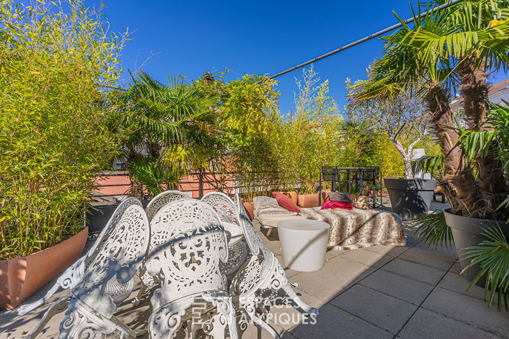 Appartement loft unique avec terrasse privative