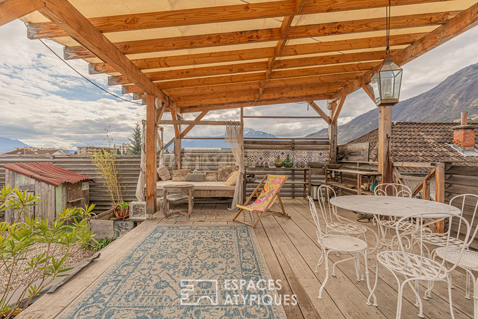 Loft avec son toit terrasse et sa piscine