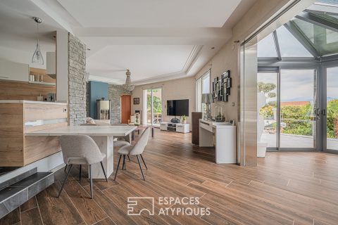 Villa contemporaine à la vue imprenable