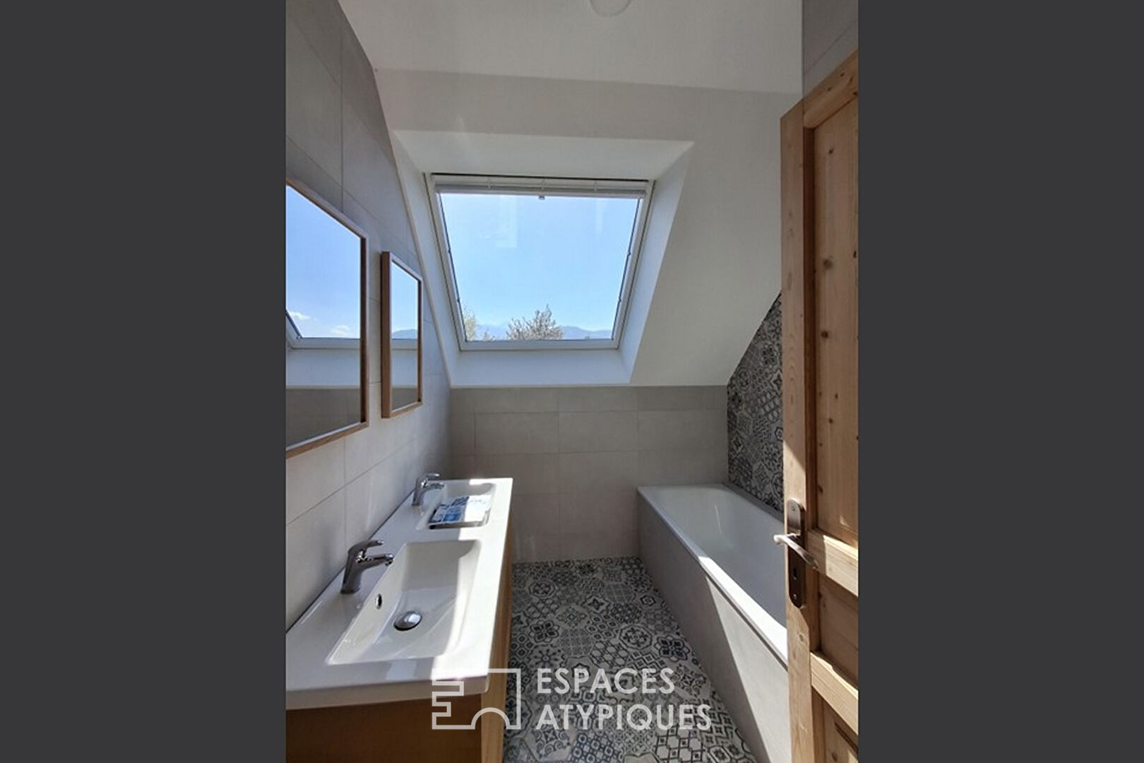 Maison ultracontemporaine au coeur du quartier Montfleury.