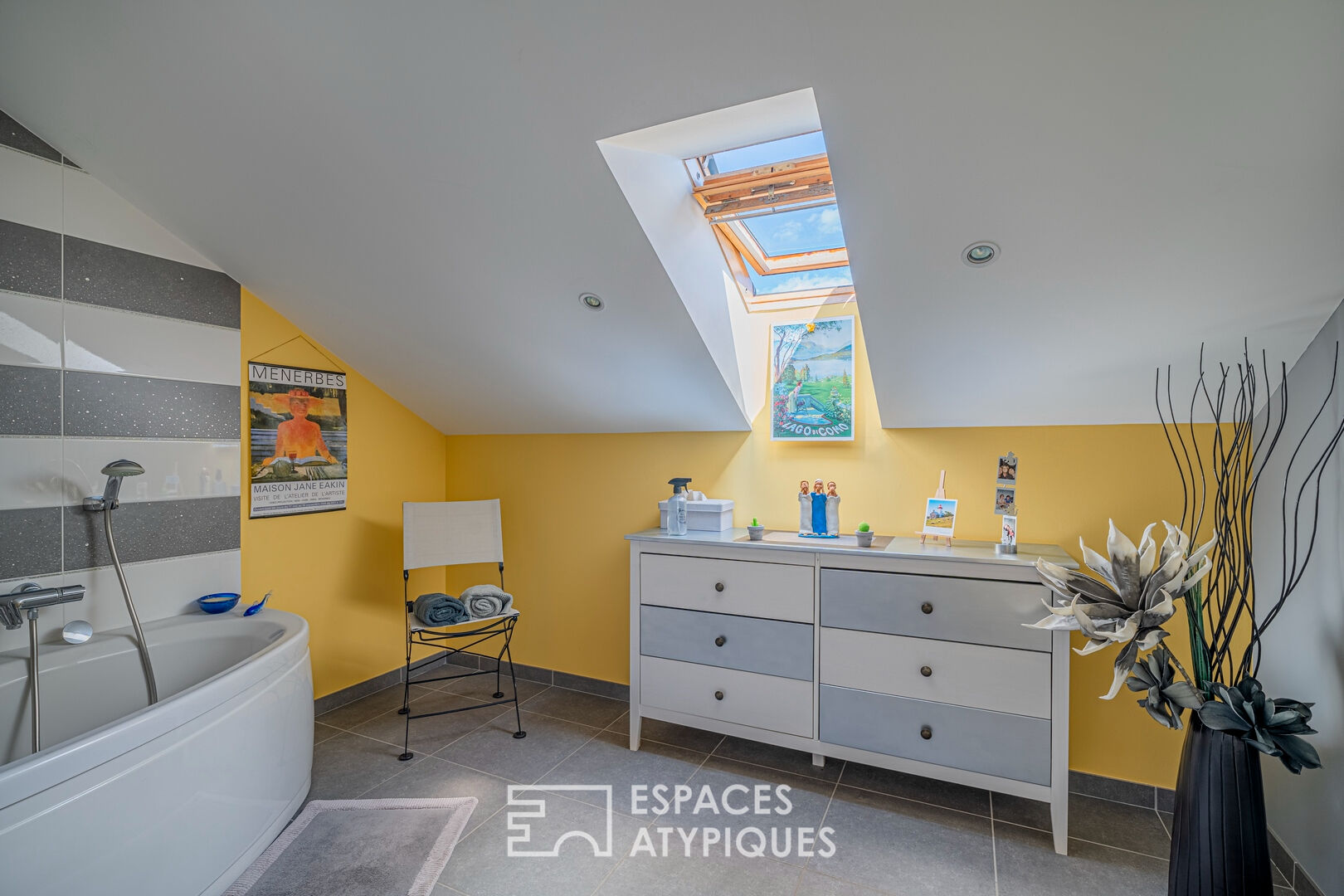 1930s villa revisited in the Criel district