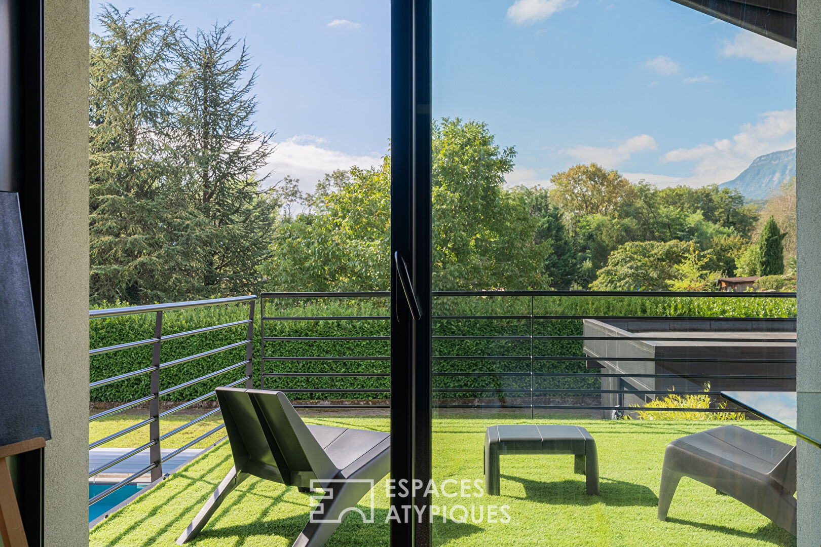 Superb atypical house at the gateway to Savoie