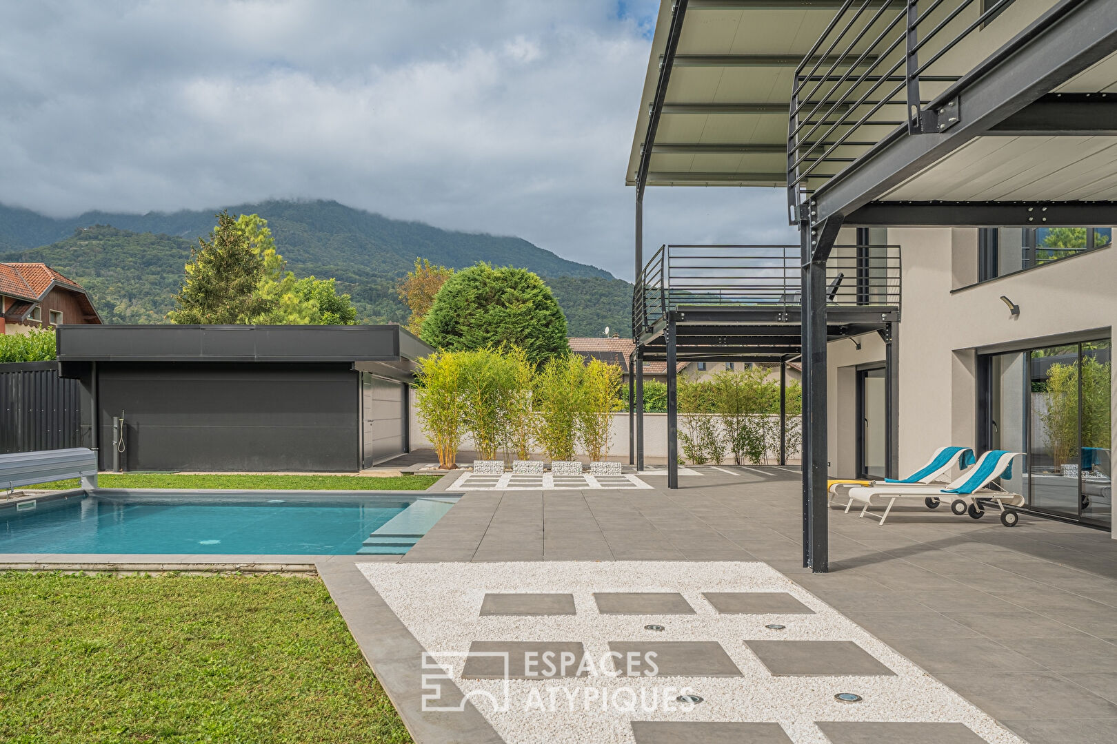 Superb atypical house at the gateway to Savoie