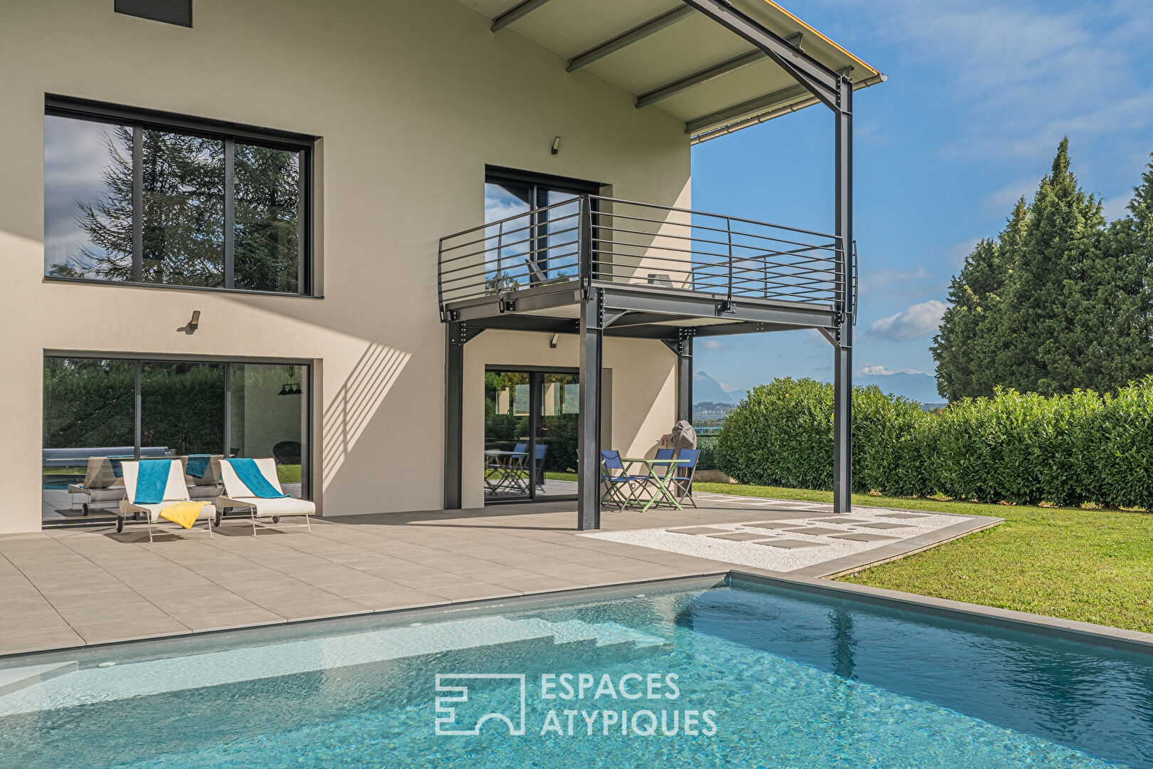 Superb atypical house at the gateway to Savoie