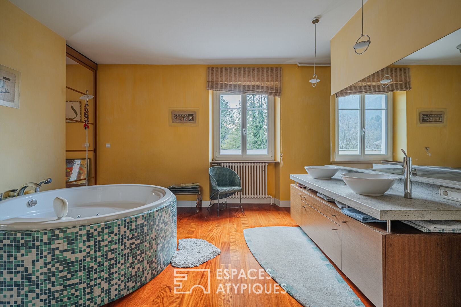 Chartreuse country house redesigned by an architect