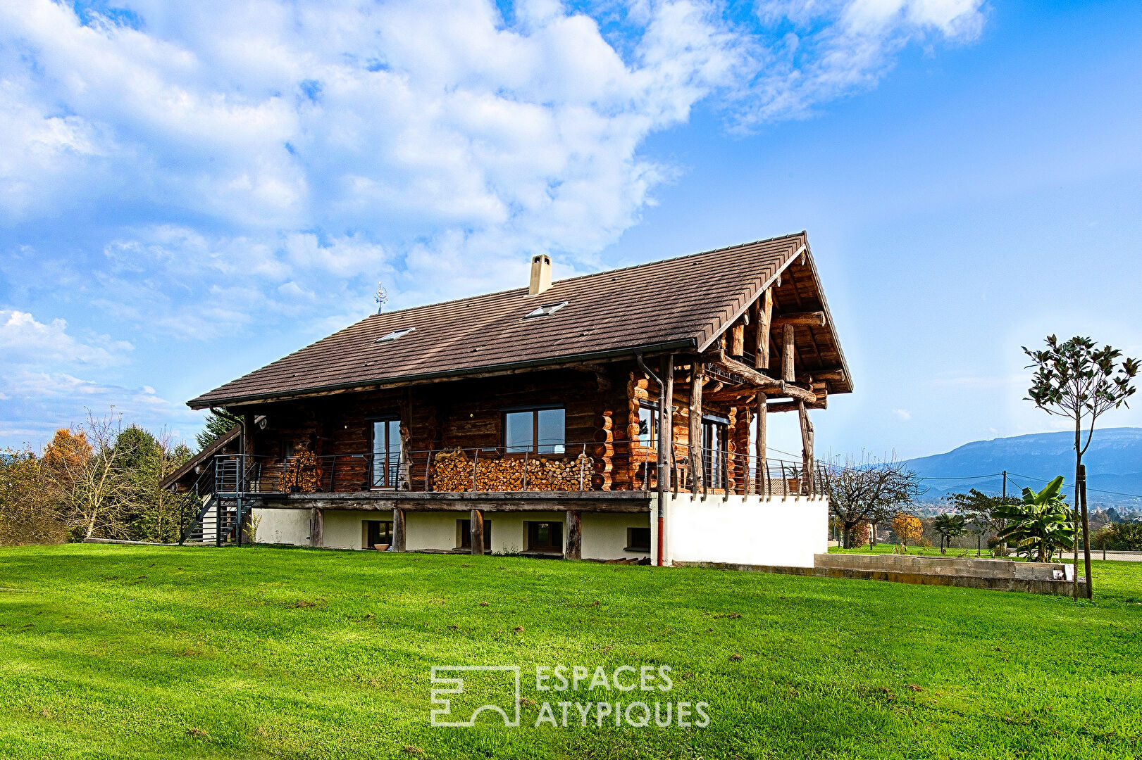 Véritable fuste avec vue sur les Préalpes
