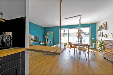 PORT MARIANNE: Apartment and its large terrace in a luxury residence
