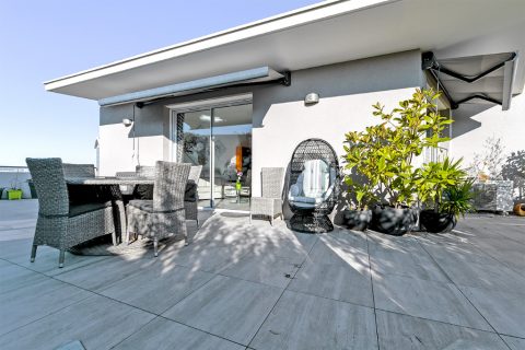 Appartement moderne en toit terrasse