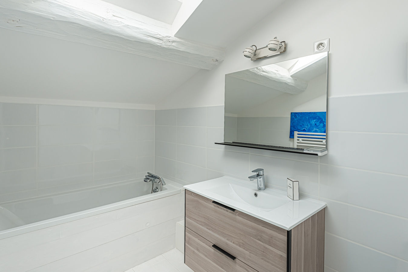 Appartement esprit Loft et ses pins centenaires