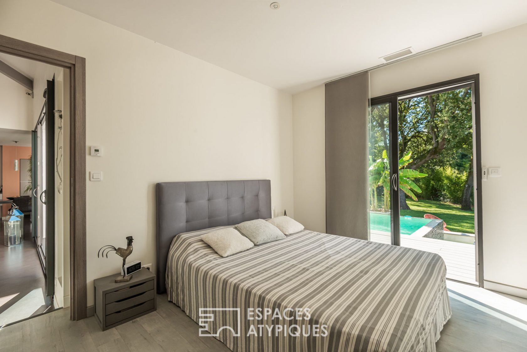 Contemporary single storey villa and lush garden