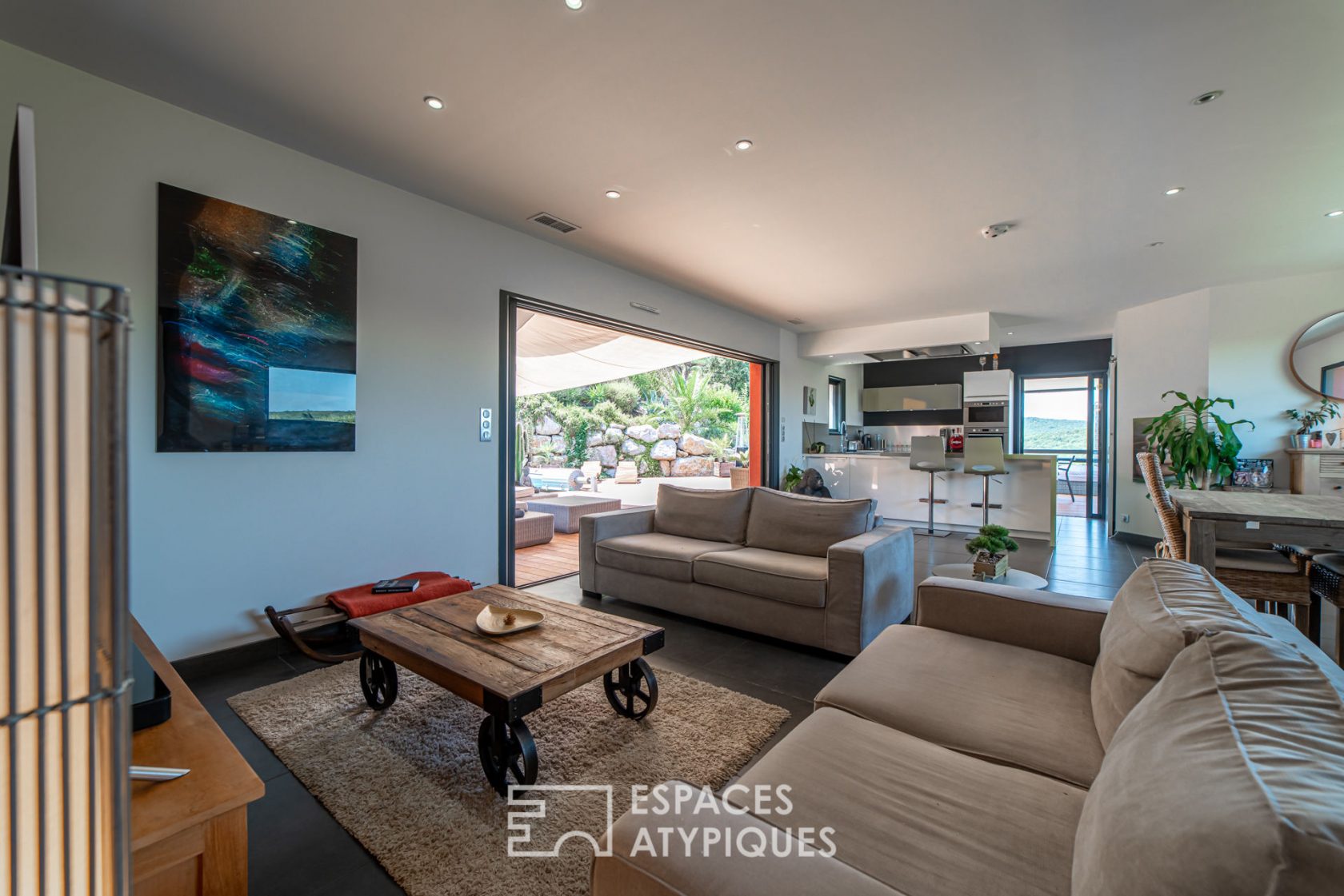 Propriété 2 villas contemporaines en position dominante