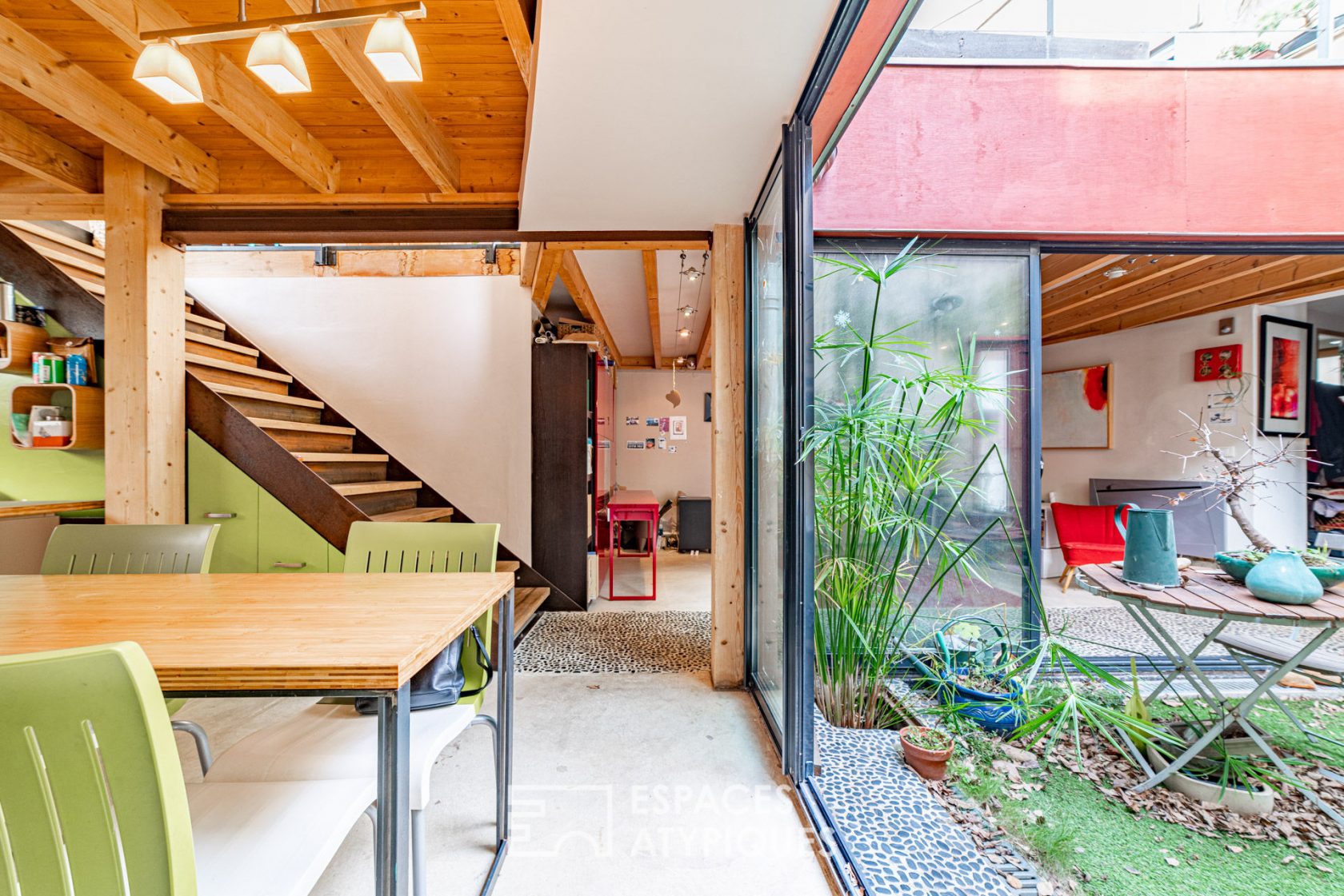 The hidden loft house