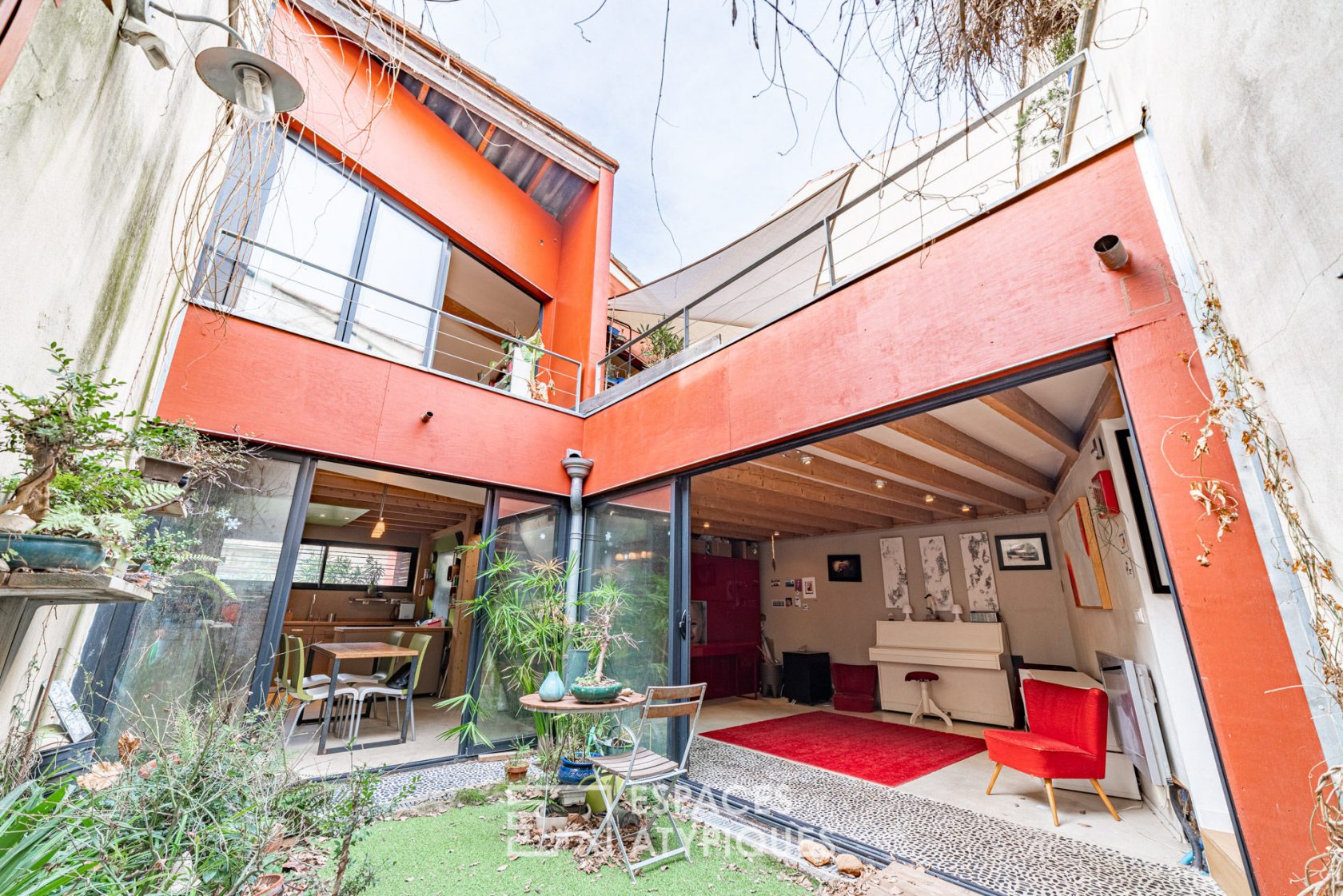 The hidden loft house